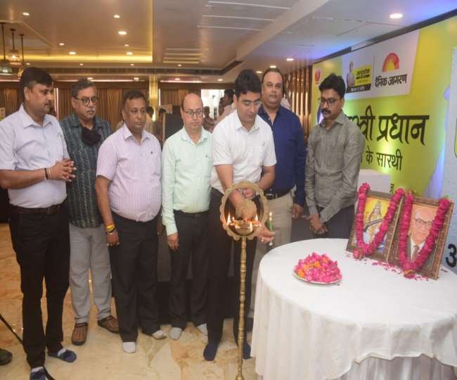 प्रयागराज में यशस्वी प्रधानों का सम्मानों का सम्मान, 22 प्रधानों को बेहतर कार्यों के लिए किया गया है नामित