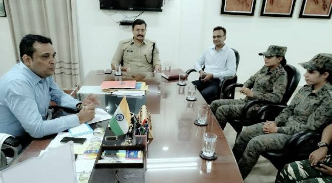 उपायुक्त एवं एसपी से मिले प्रशिक्षु आइपीएस