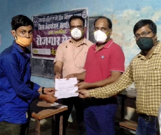 301 युवाओं को मिली नौकरी, 10 हजार तक सैलरी