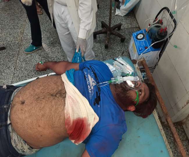 चिलुआताल में मूर्ति विसर्जन से लौट रहेयुवक को पुरानी रंजिश में मारी गोली, हालात नाजुक