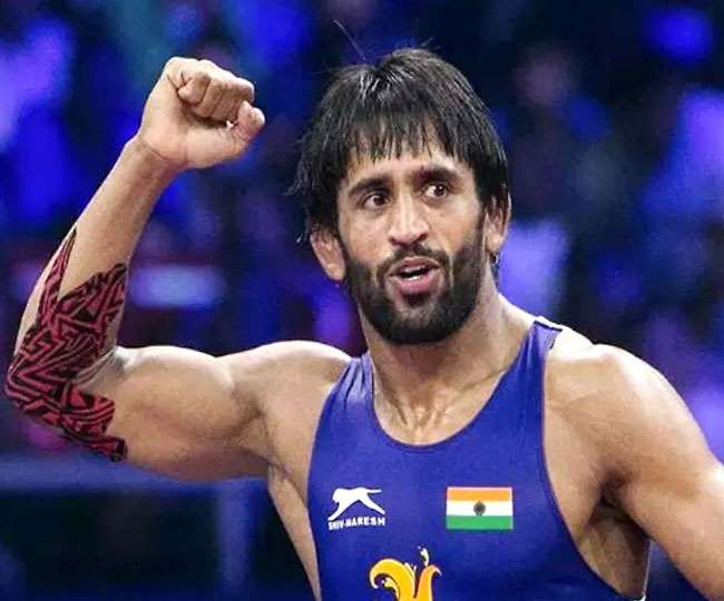 दुबई में सम्मानित हुए भारतीय रेसलर बजरंग पूनिया और पावरलिफ्टर गौरव शर्मा