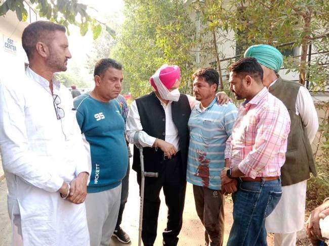घर पुलिस पहुंची तो सुसाइड नोट लिख रियल एस्टेट कारोबारी ने खुद को मारी गोली, मौत