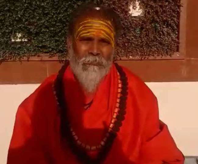 हिंदू देवी-देवताओं के अपमान पर भड़की अखाड़ा परिषद