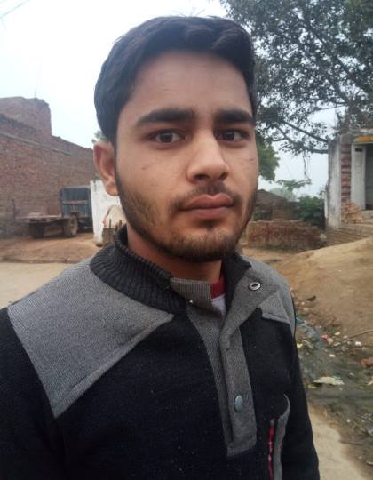 अलीगढ़ के जलाली में कहीं गंदगी
के ढेर, कहीं सड़क बदहाल