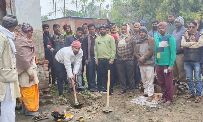 ब्रह्म बाबा के मंदिर का जीर्णोद्धार शुरू