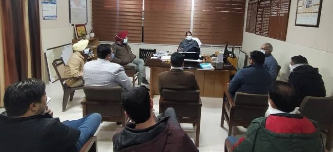 चुनाव आयोग के आदेशों का सख्ती के साथ होगा पालन :एसडीएम