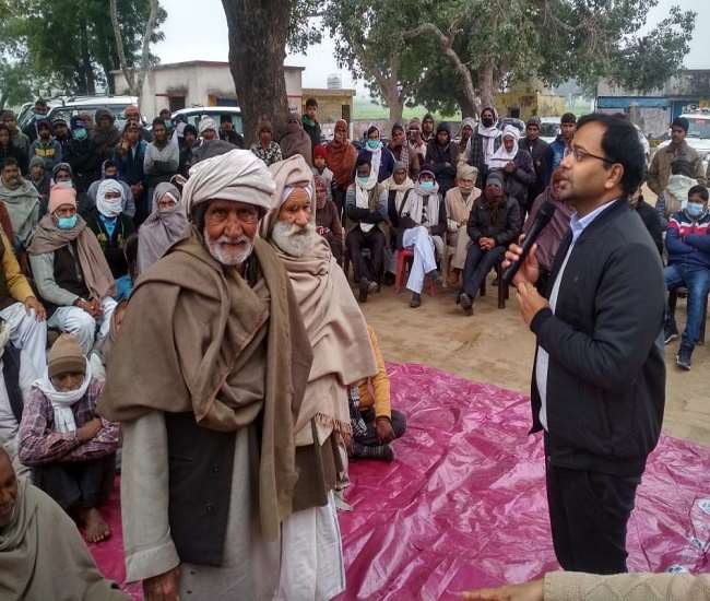 हाथरस प्रशासन की चेतावनी, चुनाव में भड़काऊ भाषण से बचें, वरना होगा मुकदमा