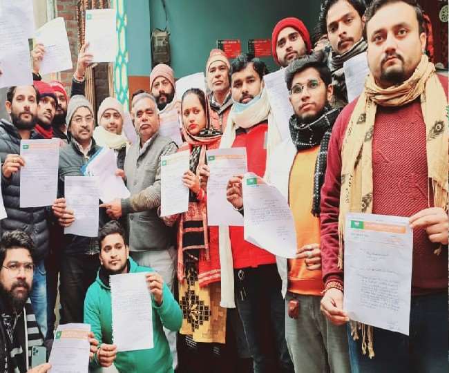 गुलाब देवी को फिर से उम्मीदवार बनाने का भाजपाई कर रहे विरोध, चन्दौसी में कार्यकर्ताओं ने सामूहिक रूप से दिए त्यागपत्र