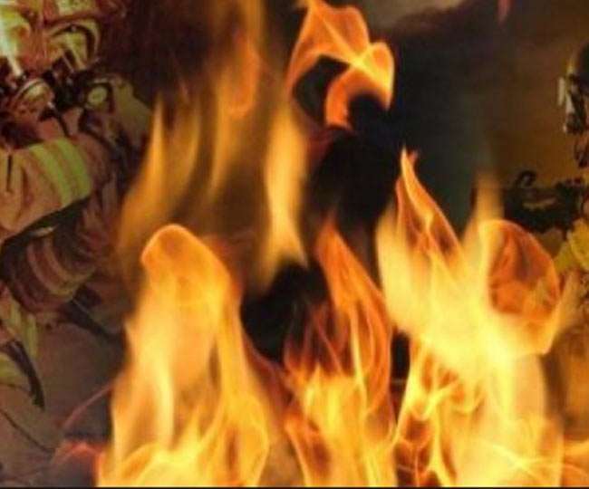 रायपुर के कोविड अस्पताल में भीषण आग, चार मरीजों की मौत, परिजनों ने ऐसे बचाई अपनी जान