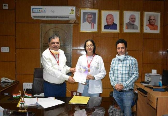 महिला पावर लिफ्टिंग पीजीआइ की जिया रक्षित ने जीता गोल्ड