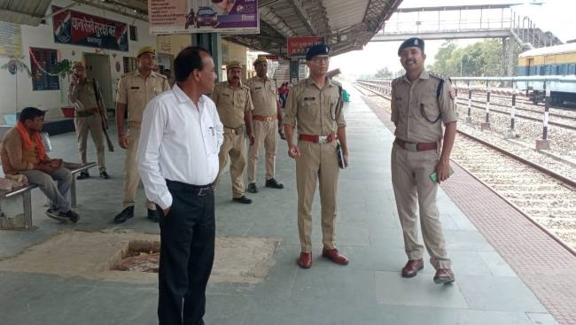 पुलिस की मौजूदगी में जुमे की नमाज शांतिपूर्वक अदा