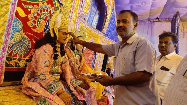दशानन का वध कर अयोध्या लौटे श्रीराम, हुआ राजतिलक