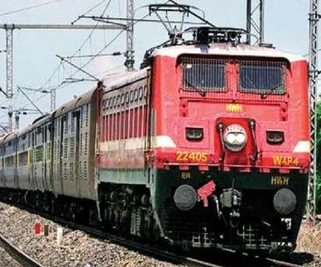 Indian Railways : अगले साल तक मुरादाबाद रेल मंडल में पूरा हो जाएगा विद्युतीकरण, आरई ने दिए निर्देश