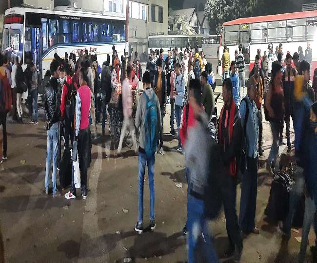 UP Roadways: गोरखपुर से वाराणसी, प्रयागराज, लखनऊ, कानपुर और दिल्ली की नहीं मिल रहीं बसें
