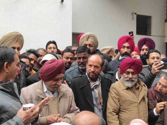 तृप्त राजिंदर बाजवा को बटाला से प्रत्याशी बनाने के लिए समर्थकों ने किया शक्ति प्रदर्शन