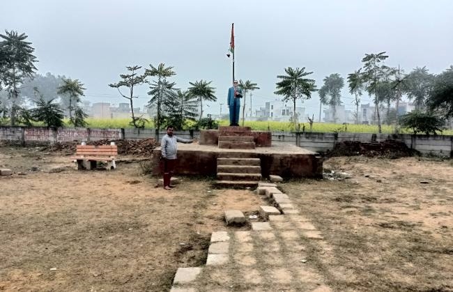 फरुखनगर के अंबेडकर पार्क की दशा सुधारने की मांग
