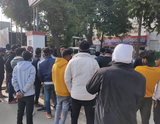 कालेज जा रहे युवक की सड़क हादसे में मौत, चाचा घायल