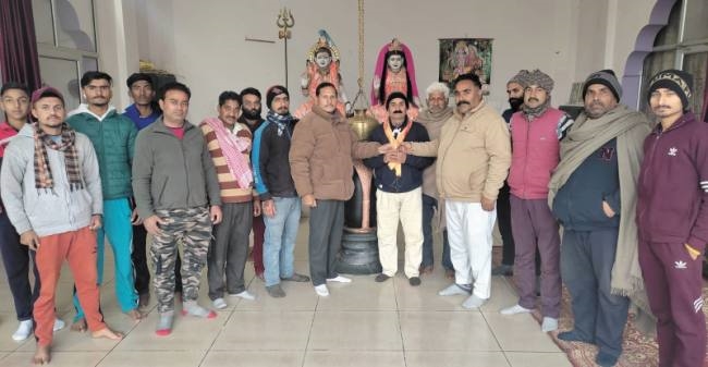 कमेटी का नाम बदलकर गढ़ माता मणिमहेश लंगर कमेटी रखा