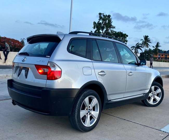 Upcoming Car: 20 जनवरी को बीएमडब्ल्यू लॉन्च करेगी अपनी शानदार लग्जरी कार, जानें बुकिंग ऑफर