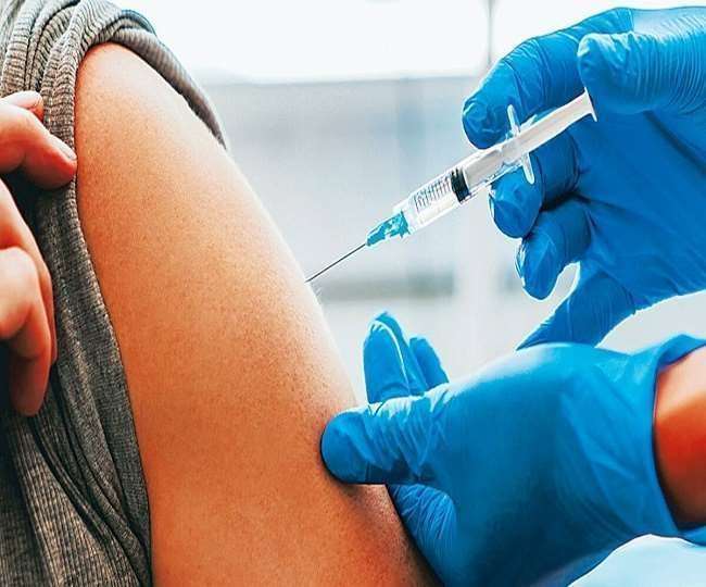 जम्मू-कश्मीर में कोरोना संक्रमण से बचाव के लिए सतर्कता डोज लेने वालों का आंकड़ा एक लाख के करीब पहुंचा