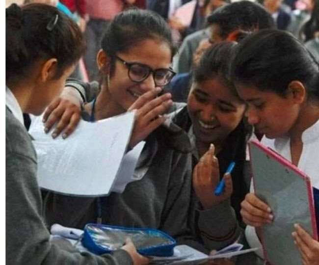 बिहार बोर्ड की मैट्रिक या इंटर परीक्षा देनी है तो लेना होगा कोविड का टीका, बीमार के लिए होगी यह व्यवस्था