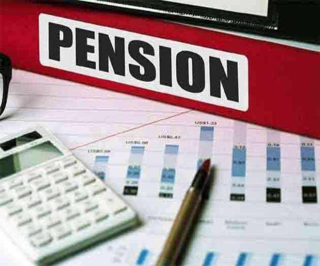 यूपी चुनाव से पहले गरमाया पुरानी पेंशन बहाली का मुद्दा, शिक्षक संगठनों ने बढ़ाई राजनीतिक दलों की टेंशन