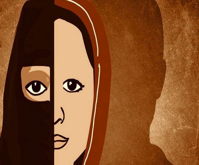 मतांतरण के लिए पत्नी-बच्चे पर बना रहा था दबाव, पति हरे कपड़े में रखता था धार्मिक पुस्तक