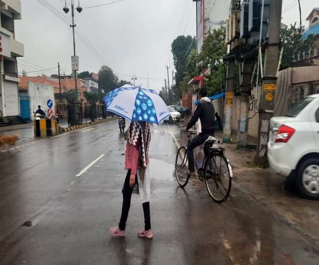 बहादुरगढ़ के खेतों में अभी तक भरा पानी, फिर से बने बारिश के आसार, किसानों की अटकी सांसें