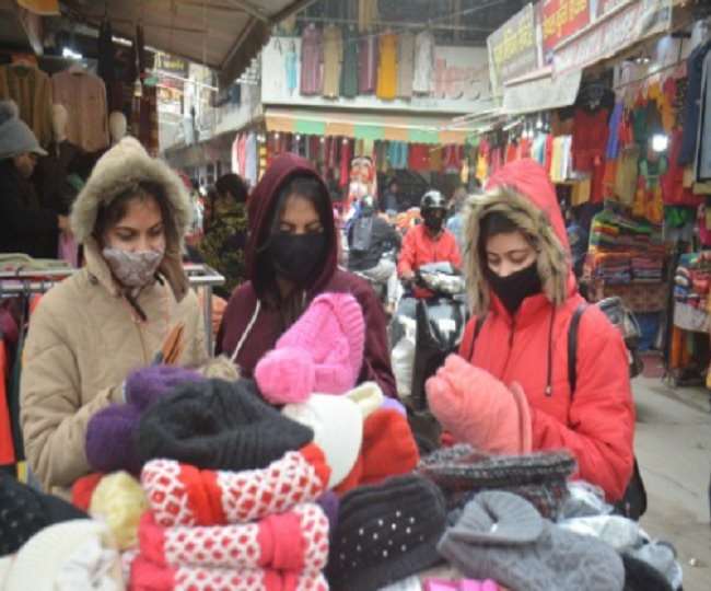 दिन के समय एक घंटे भी नहीं मिल रही सूर्य की तपिश, हिसार में शीतलहर से कड़ाके की ठंड