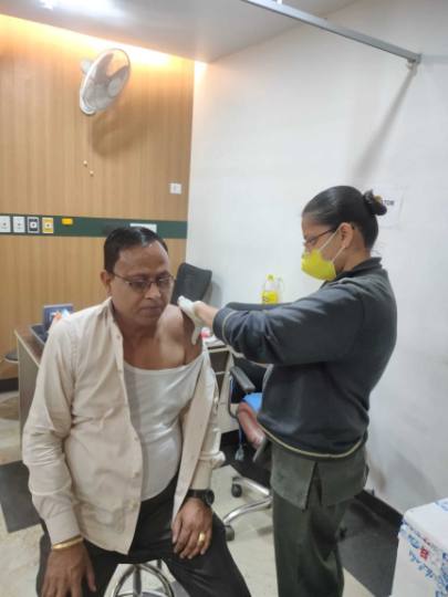 कोरोना वैक्सीनेशन में लक्ष्य से पीछे स्वास्थ्य विभाग
