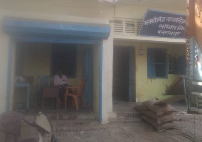 गेहूं का फंसा साढ़े 89 लाख भुगतान, धक्के खा रहे किसान