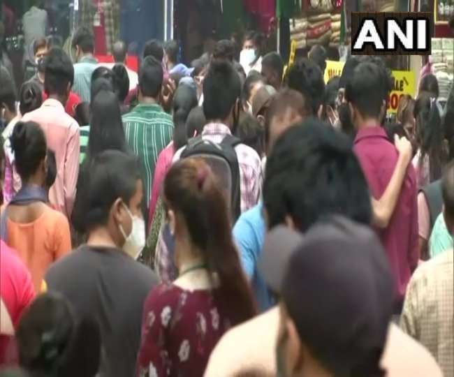 दिल्ली में सरोजनी नगर की एक्सपोर्ट मार्केट अगले आदेश तक के लिए बंद, कोविड नियमों के उल्लंघन का आरोप