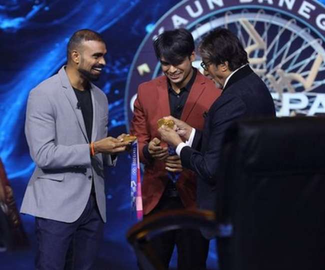 KBC 13: 'शानदार शुक्रवार' में ओलंपिक चैम्पियंस नीरज चोपड़ा और श्रीजेश ने जीते 25 लाख रुपए, क्या आप जानते हैं 13वें सवाल का सही जवाब?