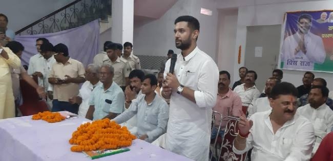 प्रधानमंत्री के साहसिक कार्यो को जनता तक पहुंचाने की जरूरत