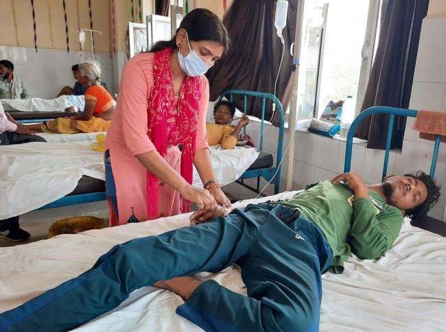 ढाई महीनों बाद थोडे़ सुकून में दिखी इमरजेंसी