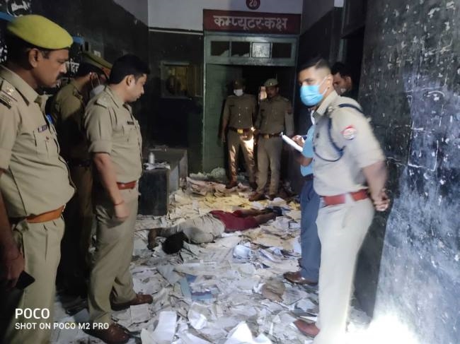 युवक की हत्या, पुरानी तहसील के खंडहर में मिला शव