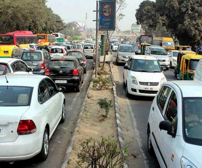 हैलट के सामने लगने वाला जाम बनता परेशानी का सबब, कानपुर के सांसद ने मंडलायुक्त को लिखा पत्र