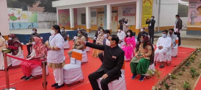 गोरखपुर की अनीता ने दिए मुख्यमंत्री के सवालों के जवाब