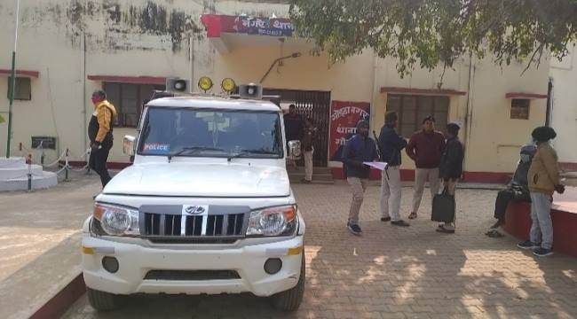 प्रताड़ना मामले में महिला सहित तीन गिरफ्तार