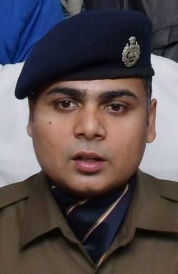 जिले के 64 शरारती तत्वों को पुलिस जारी करेगी रेड कार्ड