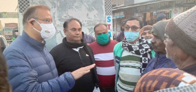 गलत तरीके मुआवजा देने का लगाया आरोप