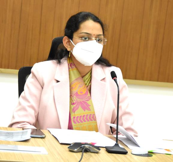 बुखार, जुखाम, खांसी और थकान वाले मरीज कोविड जांच करवाएं : डीसी