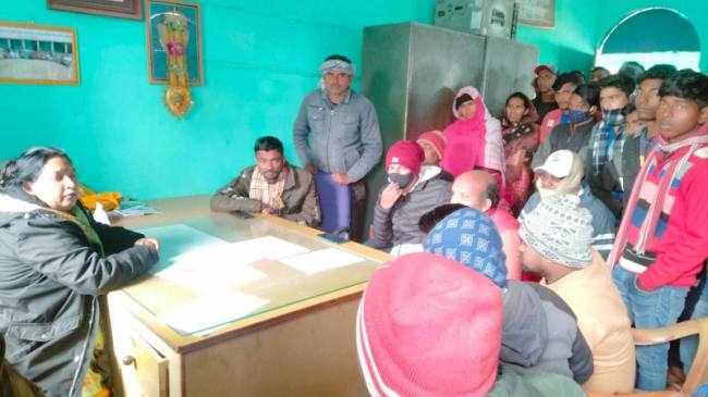 एडमिट कार्ड को लेकर विद्यार्थियों ने मचाया हंगामा