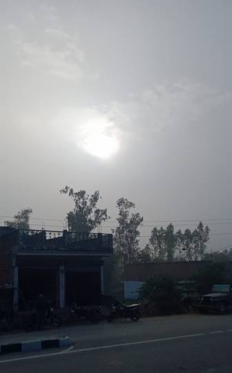 जानलेवा हुई ठंड, प्रधान व छात्रा की मौत