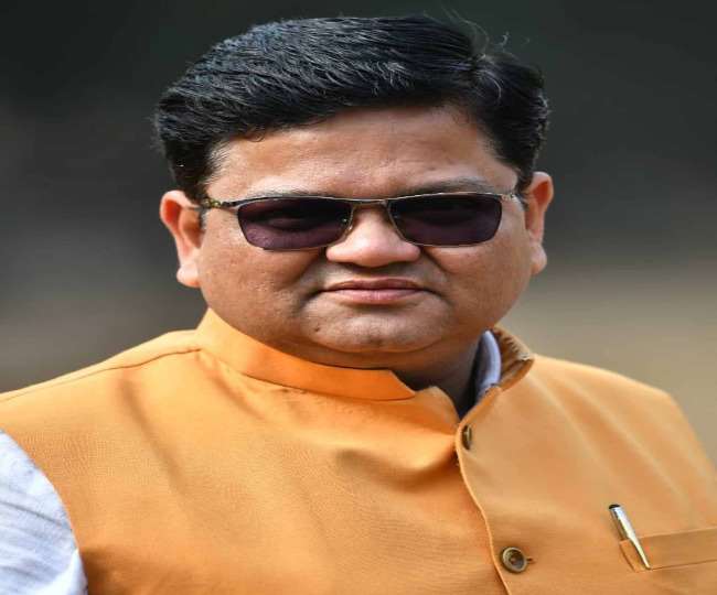 इमानदारी पर कभी सवाल उठने नहीं देना, दादा की यह सीख है इस शख्स की खास पूंजी, जानिए
