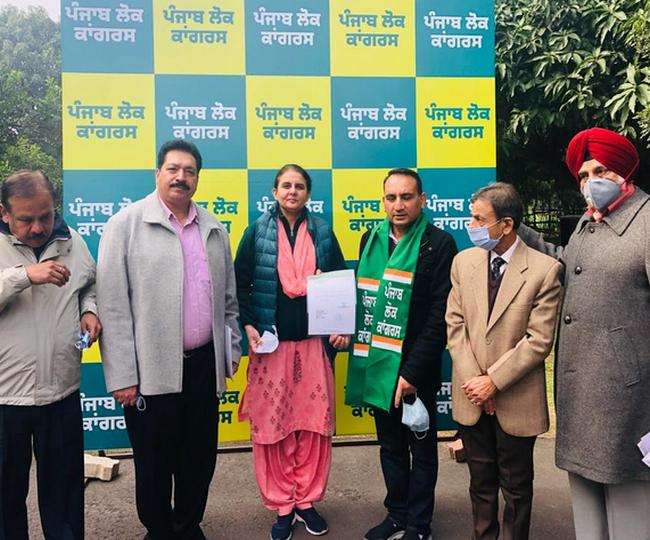 Punjab Chunav 2022: कैप्टन अमरिंदर सिंह चंडीगढ़ में, पटियाला में बेटी जयइंदर कौर ने संभाली चुनाव प्रचार की कमान