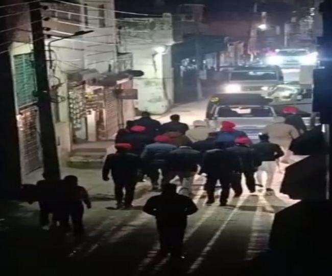 पंजाब चुनाव 2022: खन्ना में सीवरेज समस्या से परेशान लोगों ने किया मंत्री गुरकीरत कोटली का विरोध, बैरंग लौटे