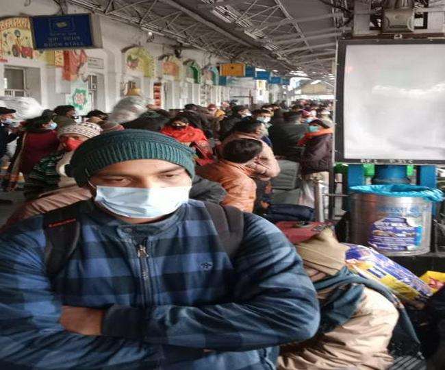 कामाख्या एक्सप्रेस में सवार यात्री का लुधियाना स्टेशन में जेबकतराें ने पर्स निकाला, आरपीएफ ने नहीं ली कंप्लेट