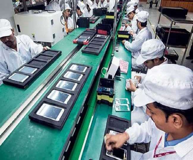 केंद्रीय मंत्री राजीव चंद्रशेखर ने यूपी की तारीफ की, बोले- इलेक्ट्रॉनिक्स निर्यात का हब बन रहा है उत्तर प्रदेश