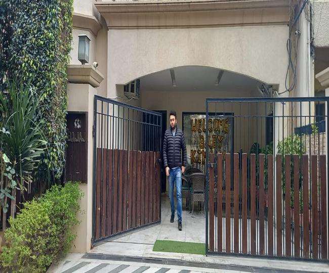 लुधियाना में नेपाली नाैकर ने काराेबारी को खाने में नशीला पदार्थ खिलाकर लाखों के जेवर व नकदी उड़ाई